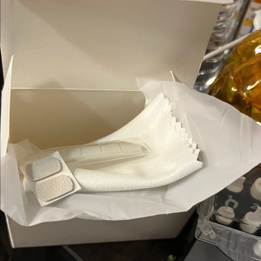 Black Phone Cleaning Kit